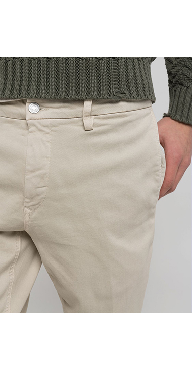 レギュラースリムBENNI Hyperflex Color スーパーストレッチチノパンツ